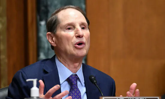 Congressional Bill Aims To Protect Journalists From Government Surveillance