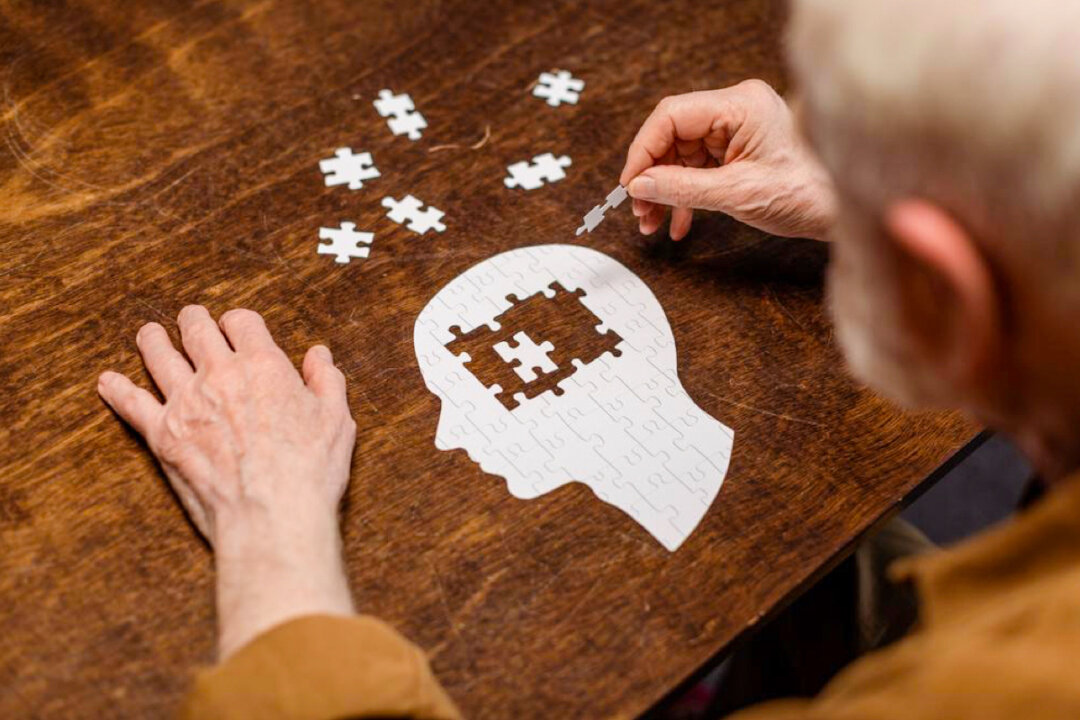 Japanese psychiatrists recommend that older adults stimulate their brains by learning and staying curious to prevent dementia. (Shutterstock)