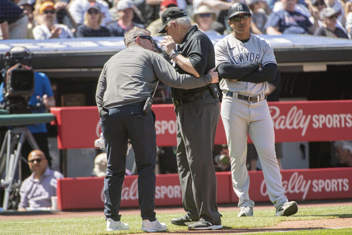 NextImg:Umpire Vanover Released From Hospital After 'Scary' Beaning