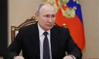 Putin Signs Bill Allowing Electronic Conscription Notices