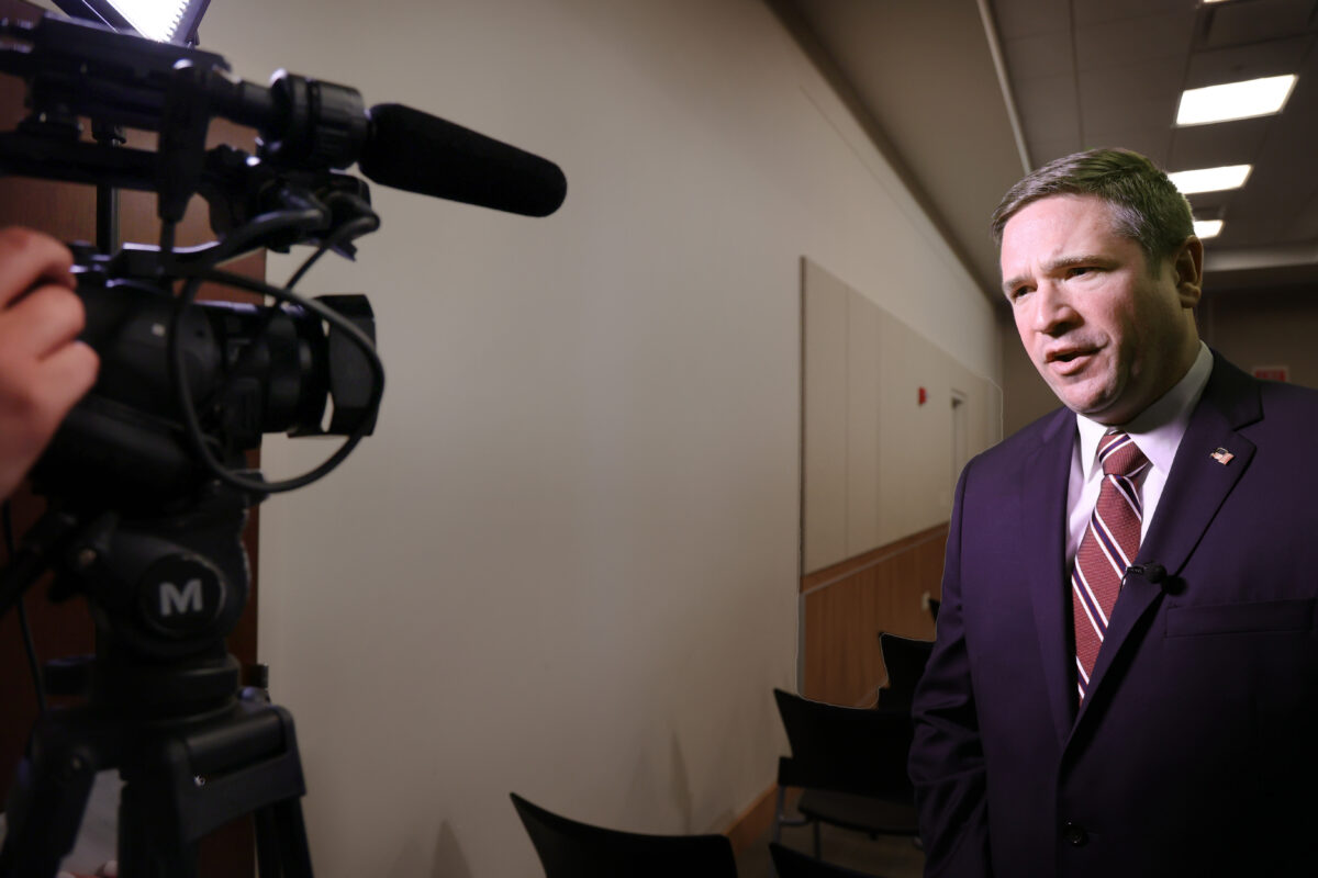 NextImg:Missouri AG, Whistleblower's Lawyers Dispute Transgender Youth Clinic's 'Internal Review'