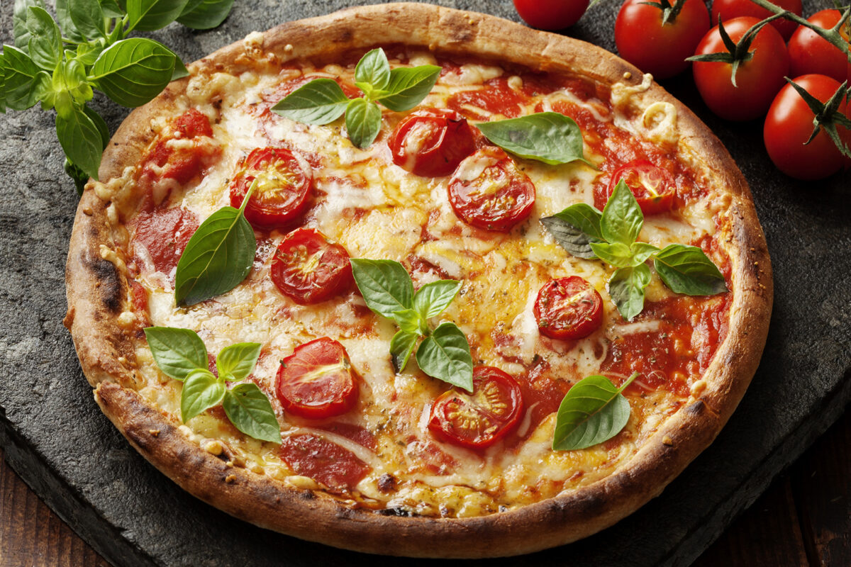NextImg:Food Historian Claims Pizza and Carbonara Are American Not Italian Foods