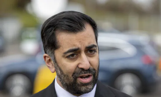Yousaf Says SNP Not Close to Bankruptcy as Party Ruling Body Orders Governance Review
