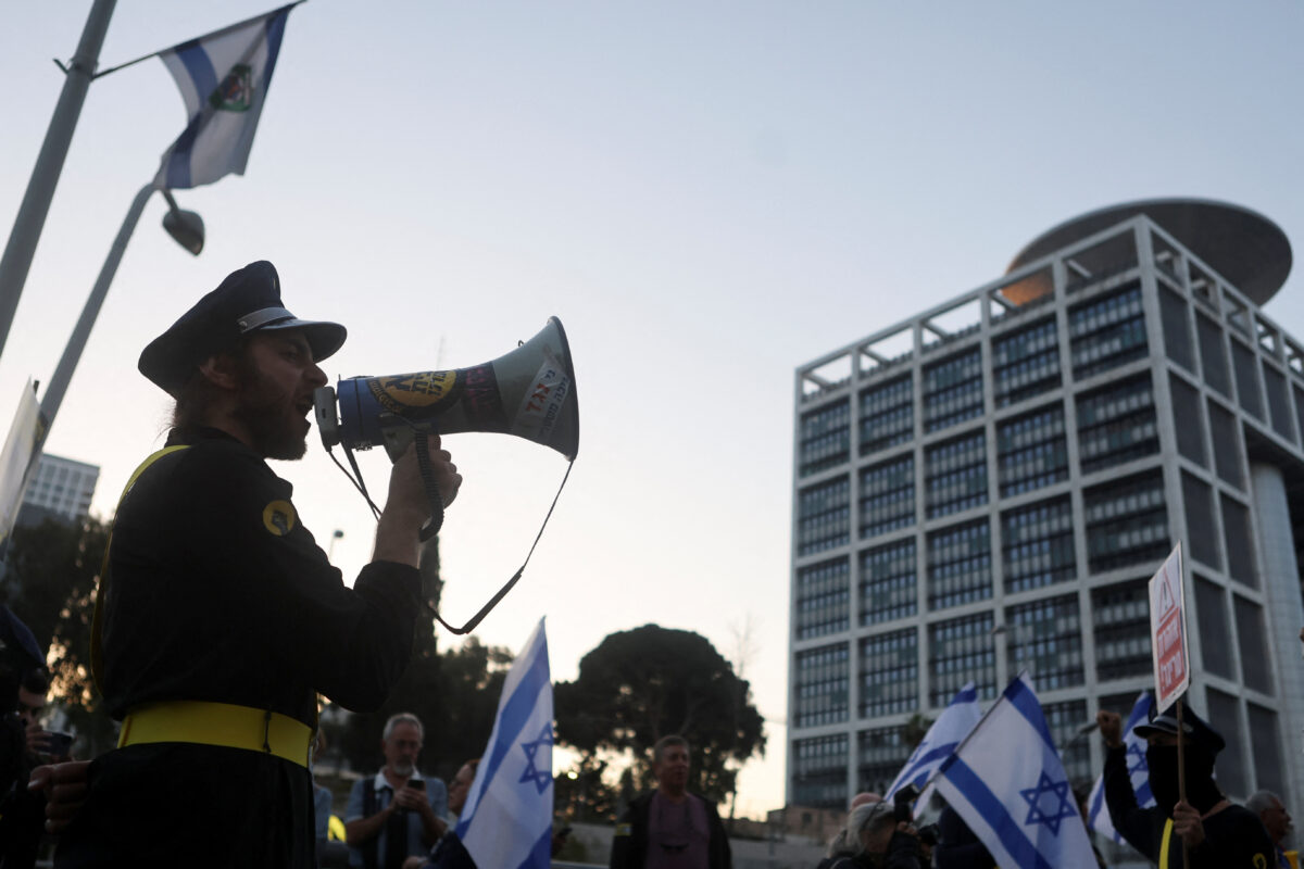 NextImg:Israeli Leaders Rebuff Moody's Outlook Cut, Protests Persist