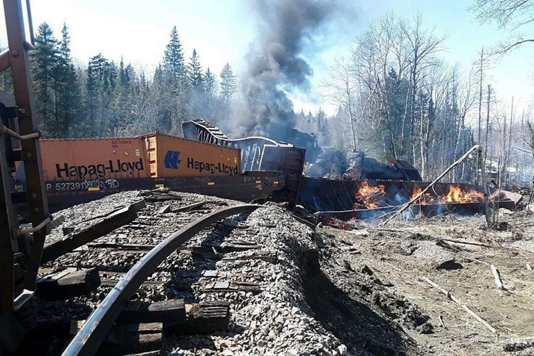 Freight Train Engines, Cars Derail and Catch Fire in Maine | The Epoch ...