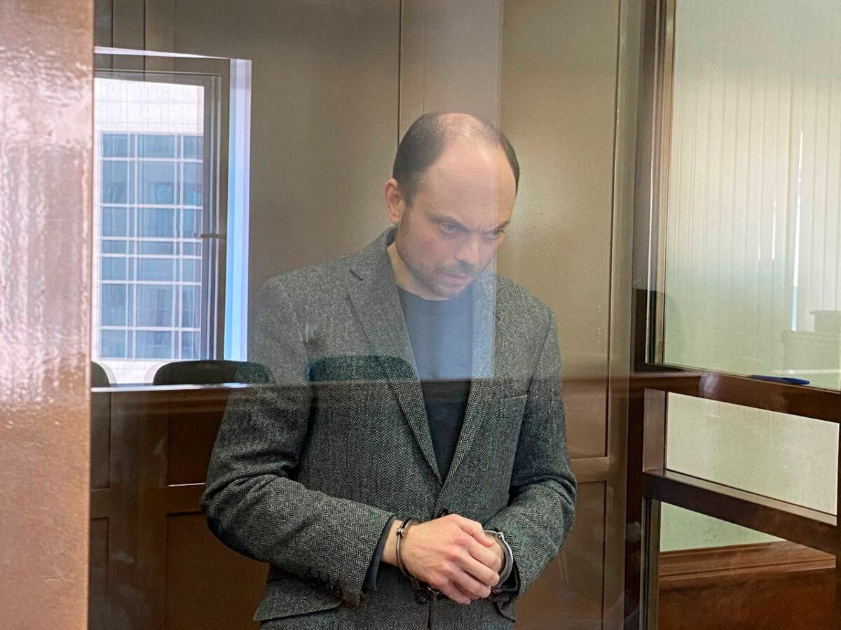 NextImg:Putin Critic Jailed in Russia for 25 Years for Treason