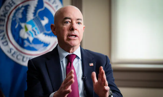 Democratic Lawmaker Urges Mayorkas to Work With GOP on Immigration Solution