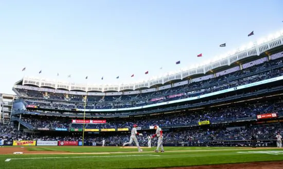 Ohtani Homers 100 Years After Babe, Leads Angels Over Yanks