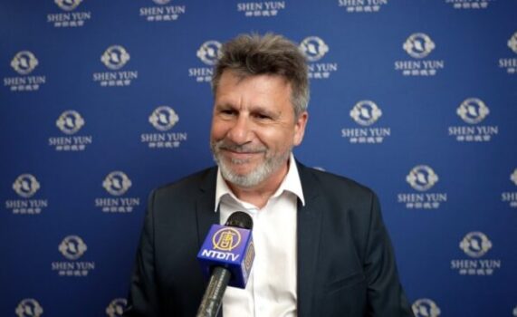 Epoch Times Photo