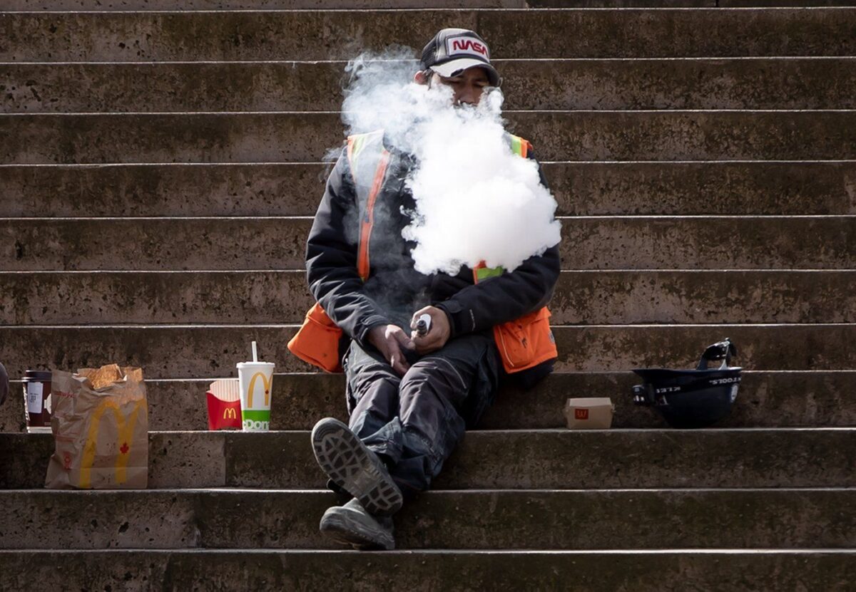NextImg:Quebec Government Moves to Ban Flavoured Vape Products, Limit Nicotine Content