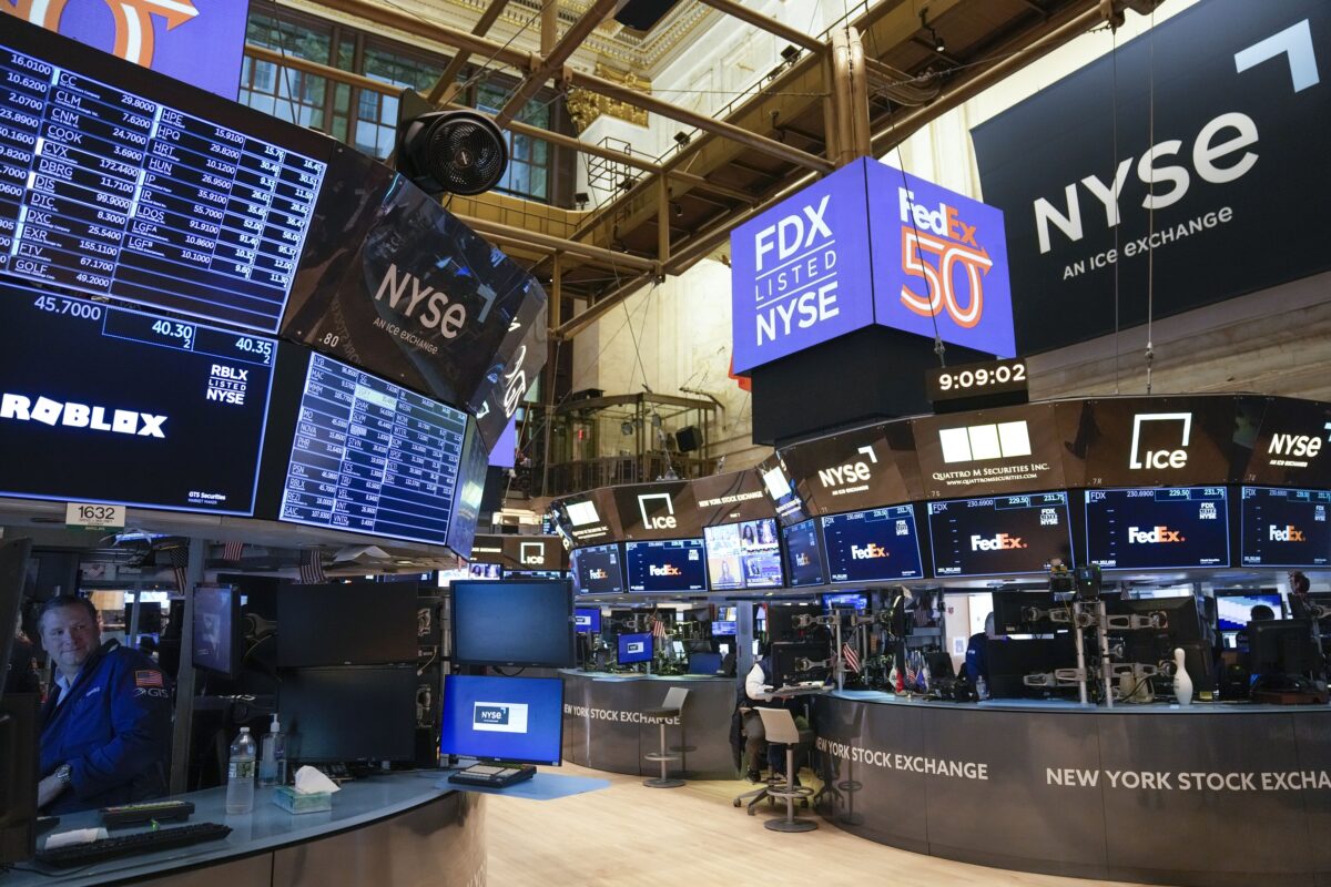 NextImg:Stock Market Today: Wall Street Is Mixed as Calm Continues