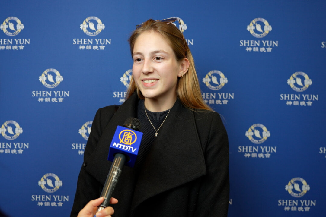 Jade Casquet, a student and ex-dancer, enjoyed Shen Yun at the Corum, in Montpellier on April 17, 2023. (NTD)