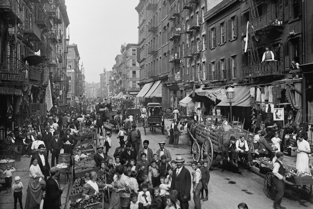 Mulberry Street In New York City S Little Italy Ca 1900 (Everett Collection/Shutterstock)