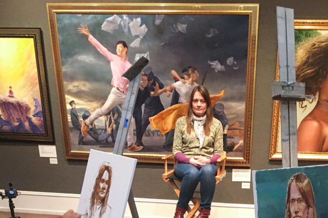 British artist Paula Wilson models for finalists of the 5th NTD International Figure Painting Competition in New York in 2019. (Courtesy of Paula Wilson)