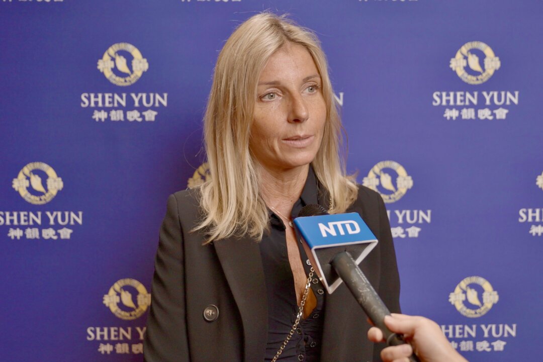 Cristina Seymandi enjoyed Shen Yun's evening performance at Teatro Regio Torino, in Italy, on April 18, 2023. (NTD)