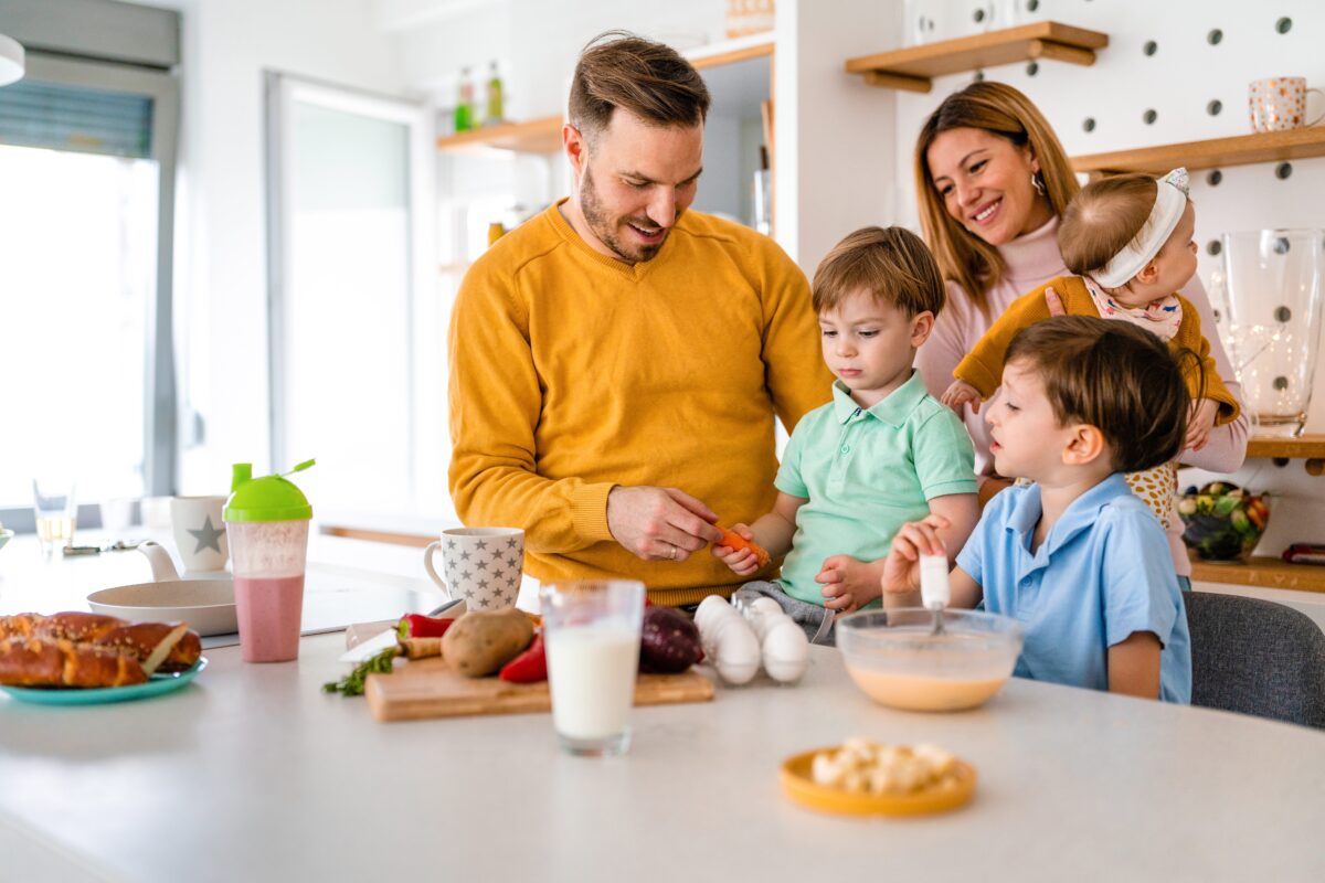NextImg:Va. Chef Shares Tips on How to Feed a Family of 5 for Less in ‘Break Bread on a Budget’