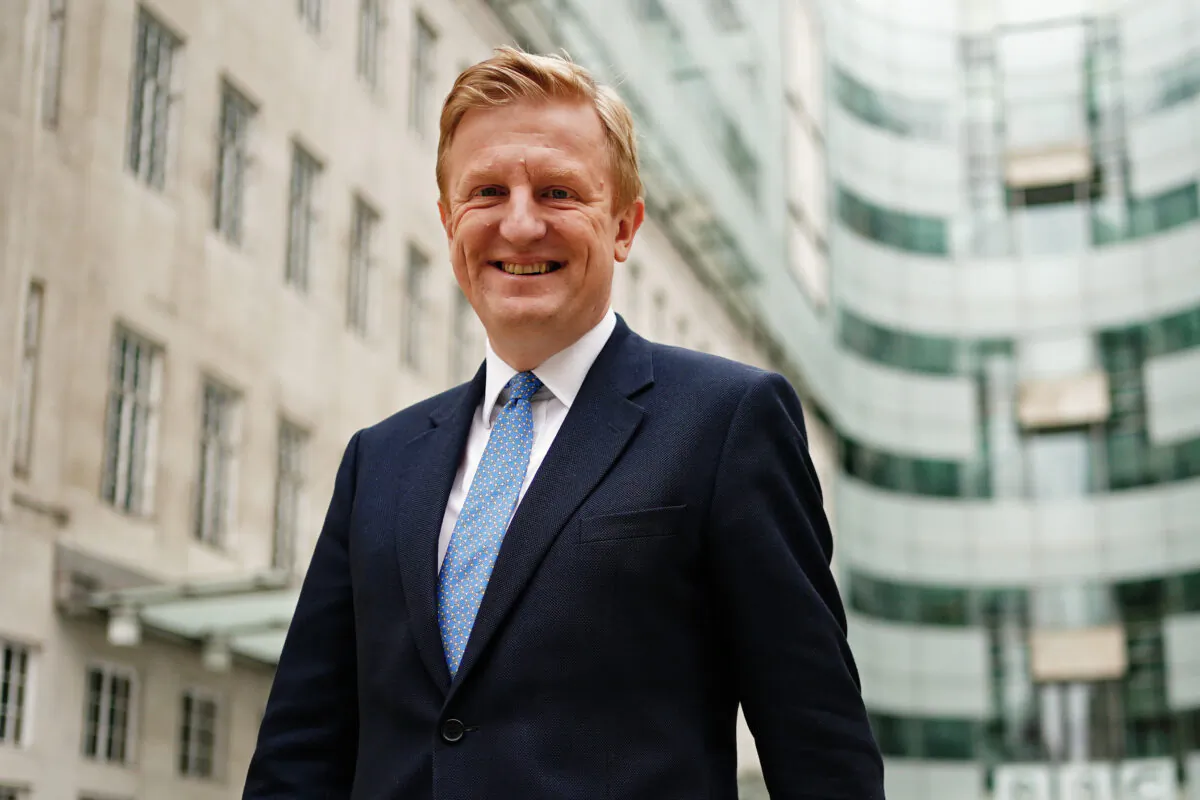 Oliver Dowden smiles as he departs BBC Broadcasting House in London on March 19, 2023. (Victoria Jones/PA Media)