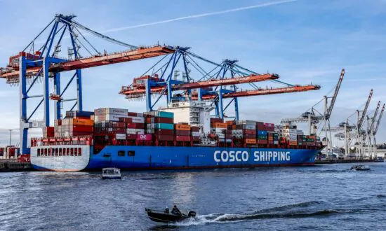Official Chinese Data Depict Soaring Exports to South Asia; Economic Institutions Uncover True Status