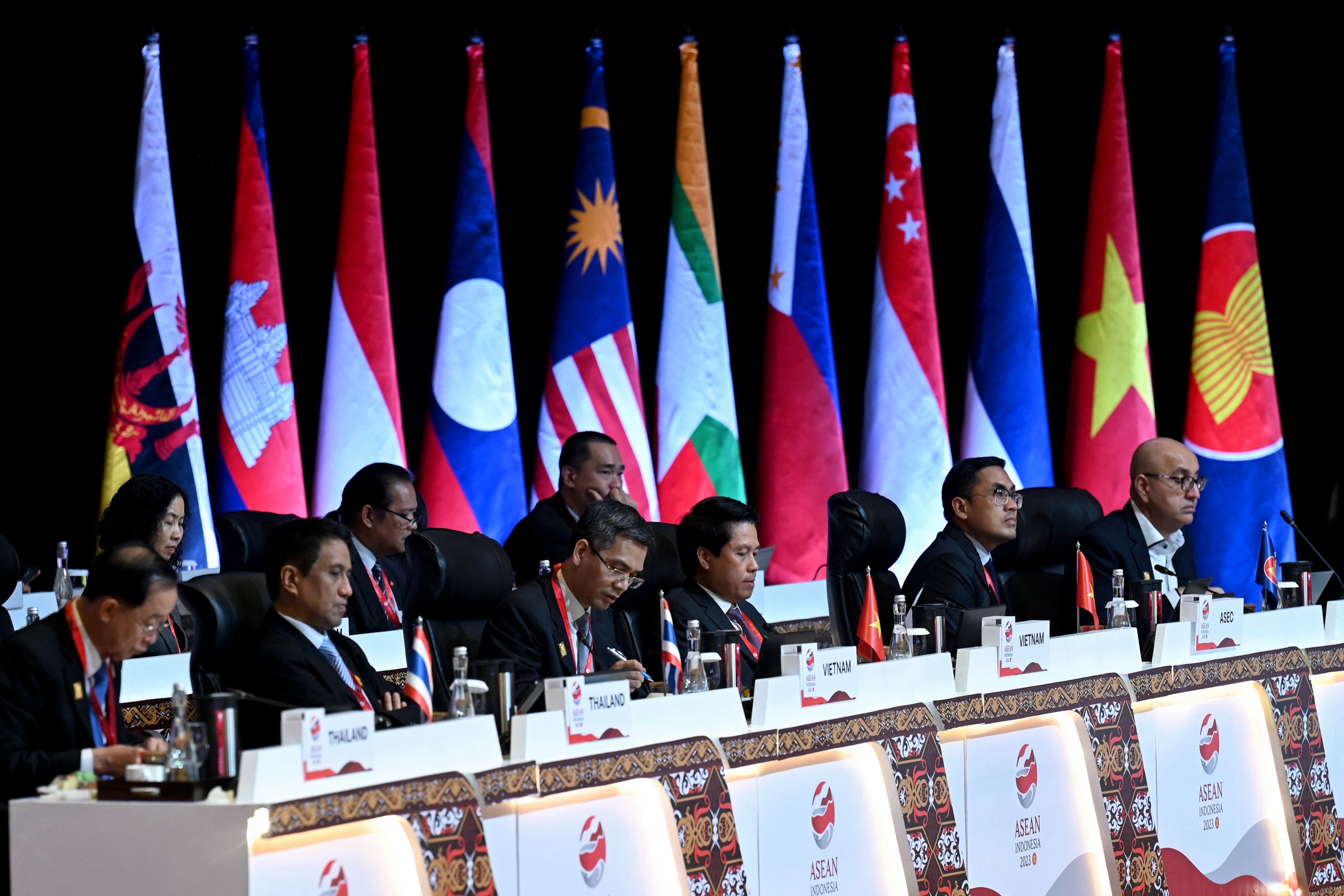 US Encourages ASEAN-China to Develop Rules for South China Sea - Vimarsana News