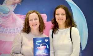 Shen Yun ‘Opens Your Eyes’: Mother and Daughter Stunned