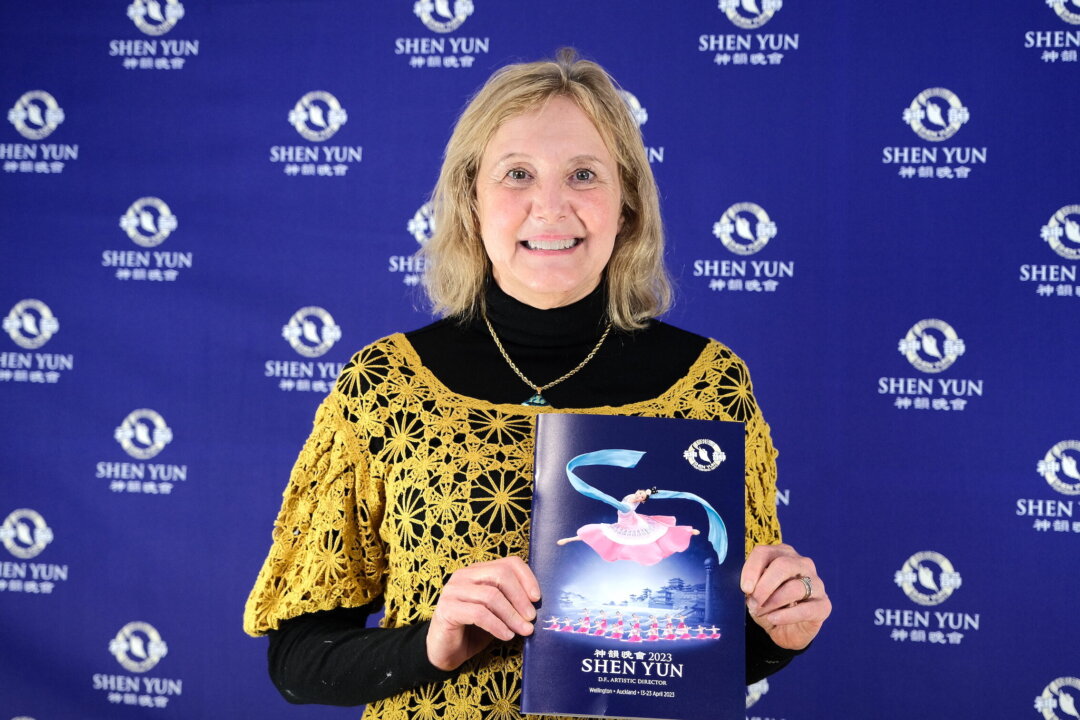 Wendy Park attends Shen Yun Performing Arts at the Kiri Te Kanawa Theatre, Aotea Centre, in Auckland, New Zealand, on April 22, 2023. (NTD)