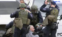 Man in Custody After Standoff Near Mall of America