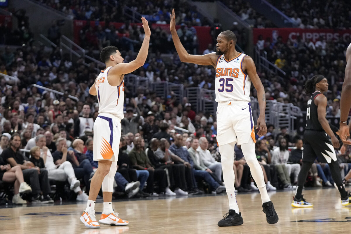 NextImg:Durant Scores 31, Suns Beat Clippers 112-100 for 3–1 Lead