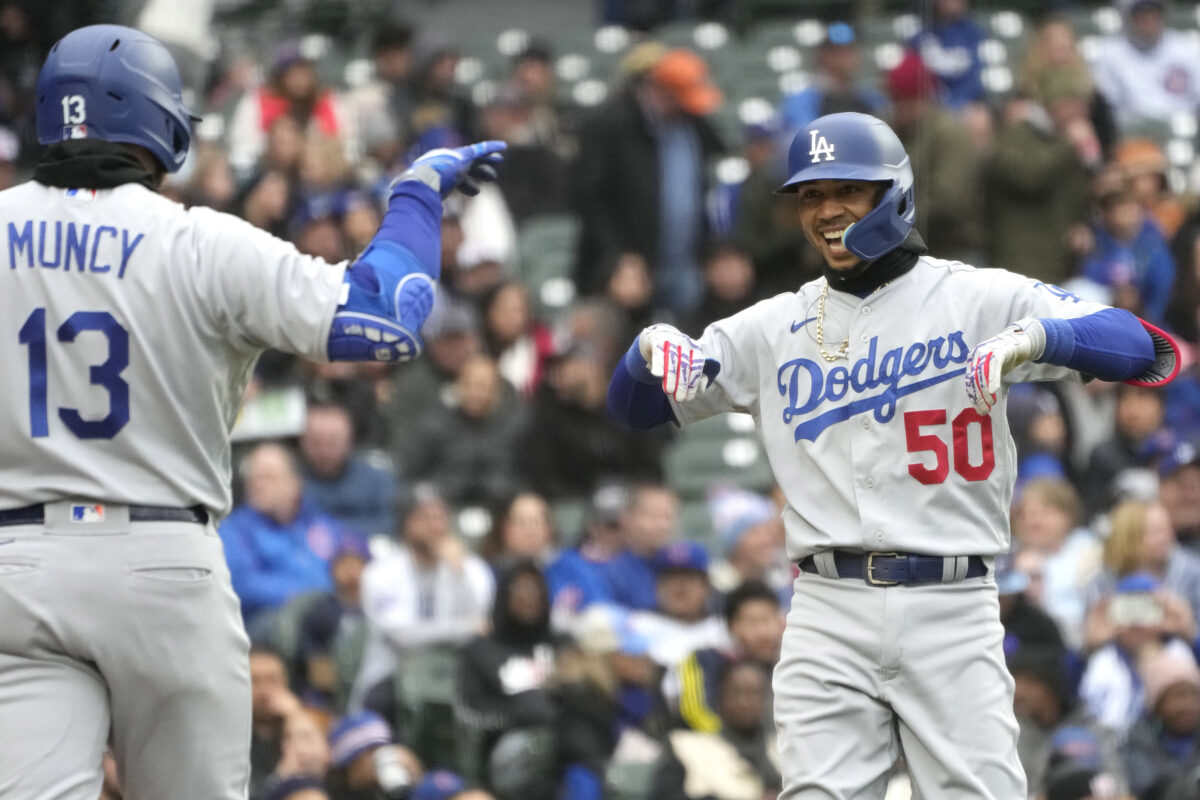 NextImg:Mookie Betts Homers, Drives in 4 as Dodgers Beat Cubs 7–3