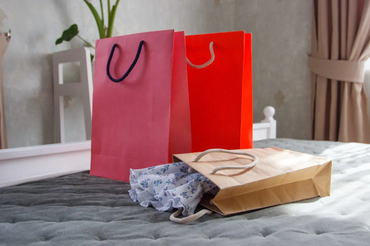 Having a mental checklist can help one make better spending decisions. (Lisavetta/Shutterstock)
