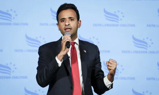 Vivek Ramaswamy Vows to Release Jeffrey Epstein’s Client List If Elected President