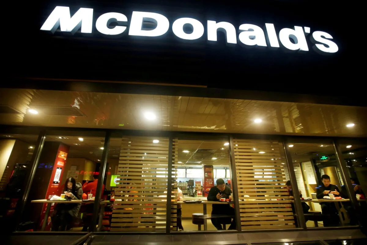 Customers eat dinner at a McDonald's store in Beijing, China, on Jan. 9, 2017. (Jason Lee/Reuters)