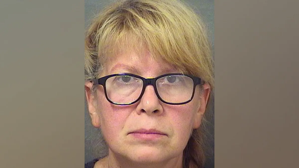 Sheila Keen-Warren under arrest on Oct. 3, 2017. (Palm Beach County Sheriff's Office via AP)