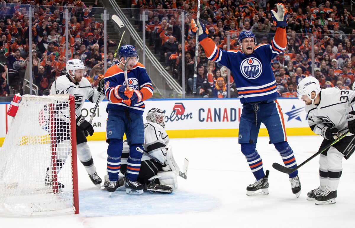 NextImg:Oilers Beat Kings to Take 3–2 Lead in Playoff Series