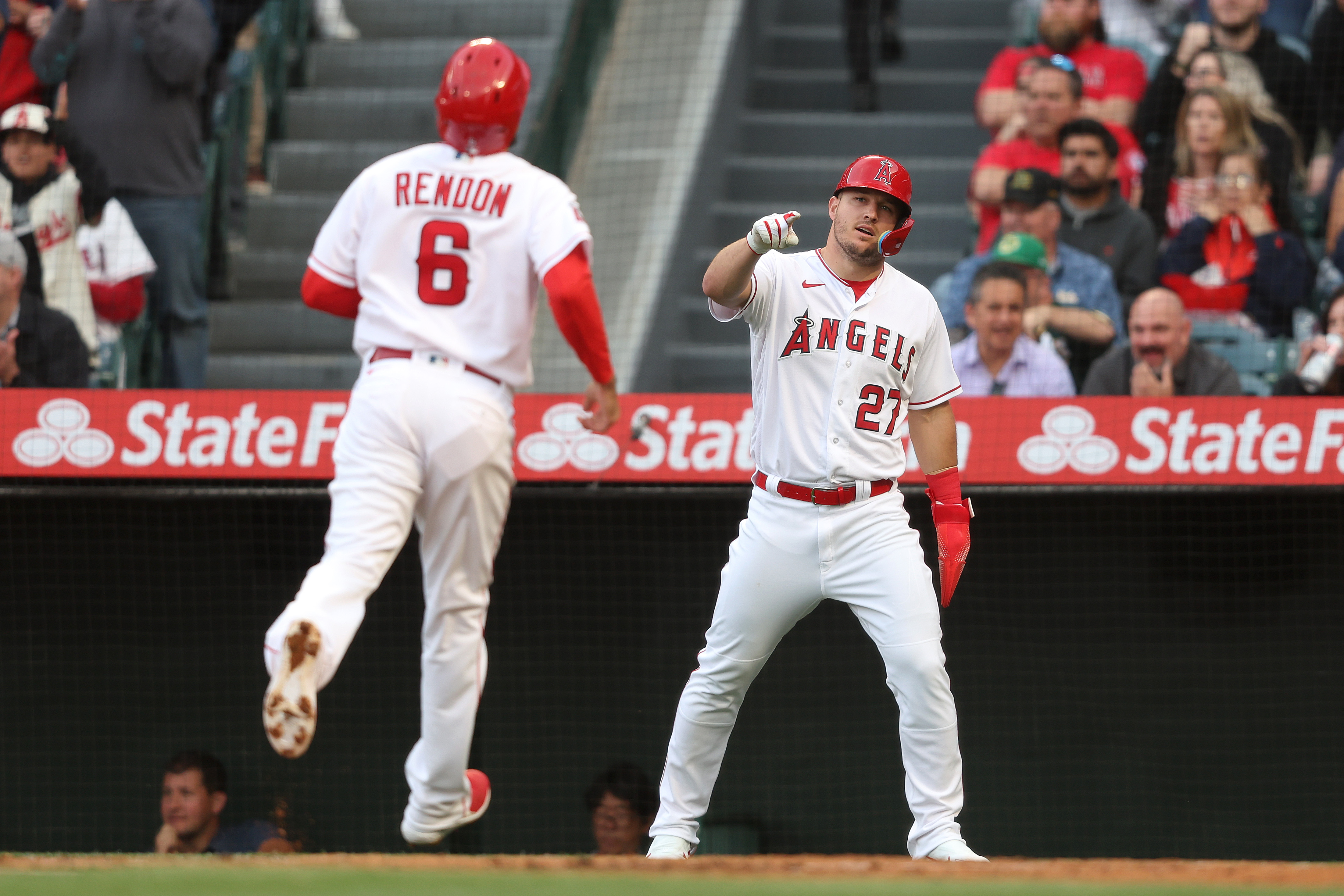 MLB roundup: Mike Trout leads Los Angeles Angels past Oakland A's