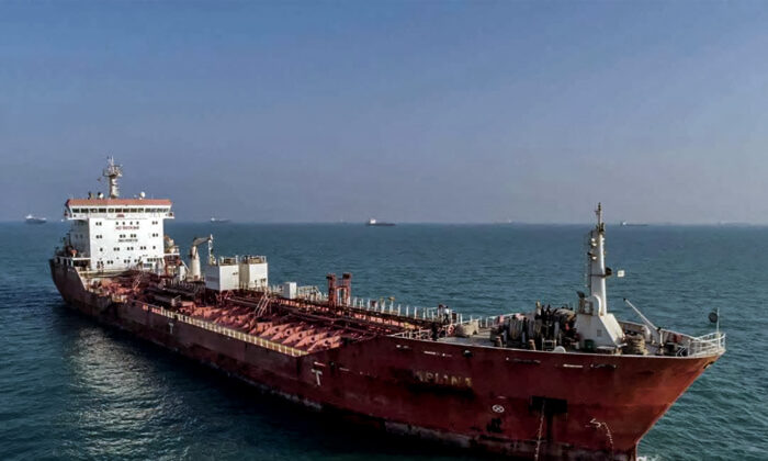 Iran Seizes Oil Tanker Headed For Texas: US Navy | The Epoch Times