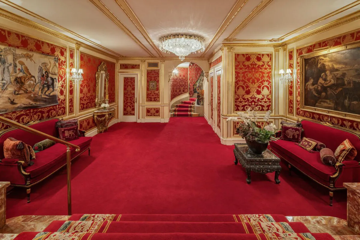Ivana Trump's townhouse provides an intimate look at a lifestyle very few people ever get to experience. (Courtesy of Evan Joseph Photography and toptenrealestatedeals.com)