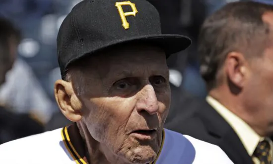 Pirates Star Dick Groat, Who Also Played in NBA, Dies at 92