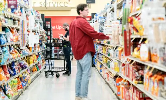 Consumer Sentiment Hits 6-Month Low in May: Survey