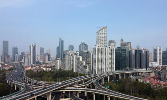 Shanghai Pushes ‘Old for New’ Housing Policy in Attempt to Save Property Market