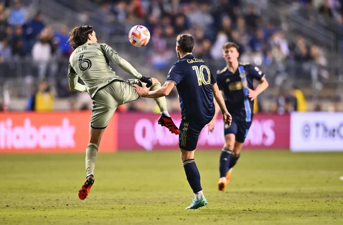 Los Angeles FC midfielder Ilie Sanchez (6) and Philadelphia Union midfielder Daniel Gazdag (10) battle for a loose ball in the first half at Subaru Park in Chester, Pa., on April 26, 2023. (Kyle Ross/USA TODAY Sports via Field Level Media)