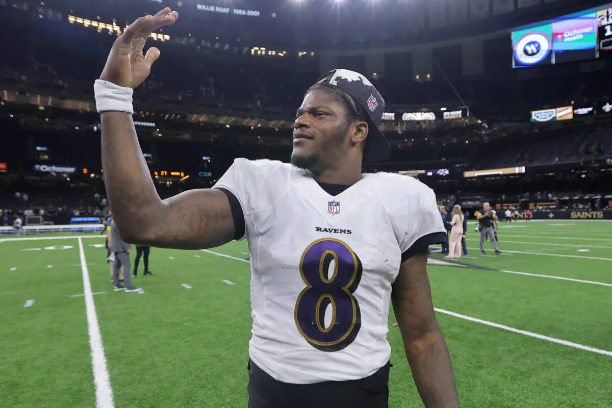 Lamar Jackson (8) of the Baltimore Ravens reacts after defeating the New Orleans Saints 27–13 at Caesars Superdome in New Orleans, La., on Nov. 7, 2022. (Jonathan Bachman/Getty Images)