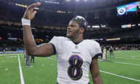 Lamar Jackson Agrees to Record 5-Year Extension With Ravens