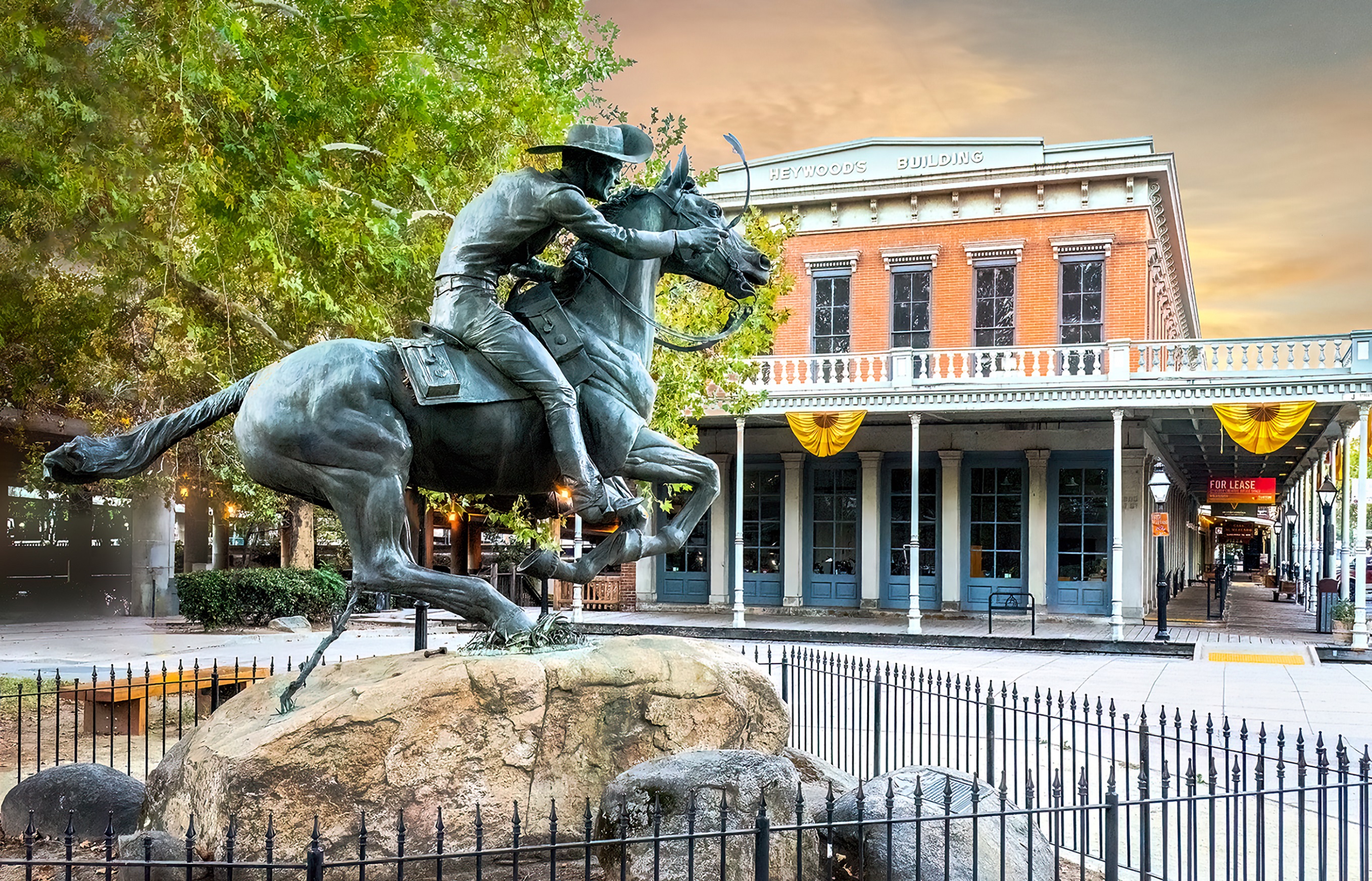 Old Sacramento: Spirit of the Gold Rush, Pony Express, and Transcontinental Railroad 5 Picture 4