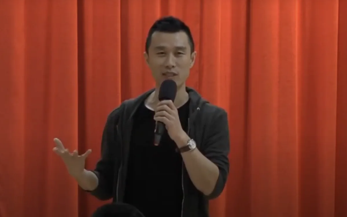 Li Yanhe, widely known as Fu Cha, speaks in Taiwan.
(Screenshot via YouTube/NACS StreamVideo)
