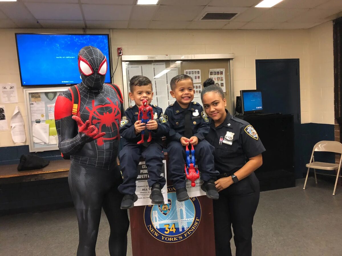 NextImg:Superhero Nonprofit Travels the Country to Bring Cheer to Those in Need
