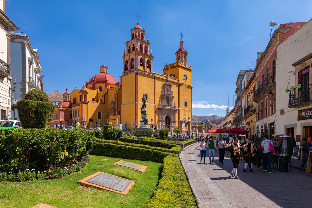 Basilica of Our Lady of Guanajuato cathedral and Plaza de la Paz in Guanajuato City, Mexico. (Mariusz Prusaczyk/Dreamstime/TNS)