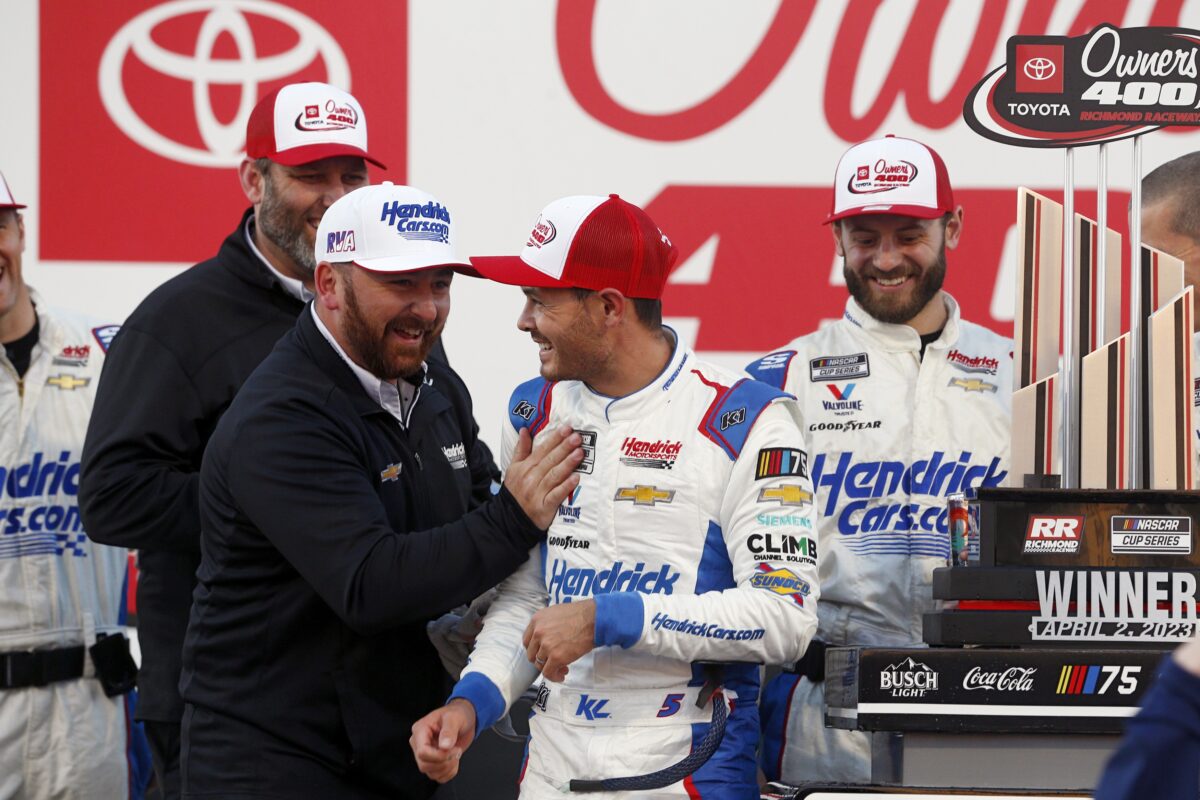 NextImg:Larson: Aftermath of Violent Talladega Wreck 'Unsettling'