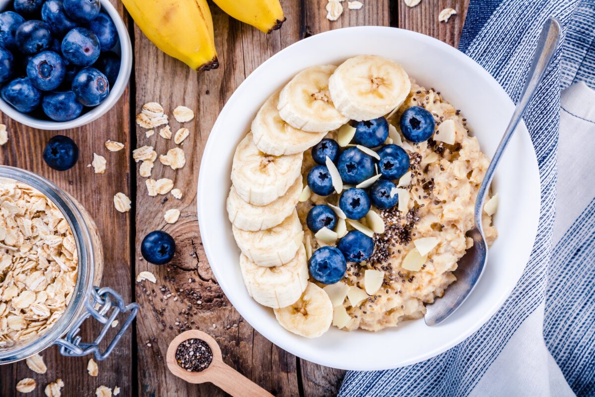 NextImg:How Does Oatmeal Help With Blood Sugar?