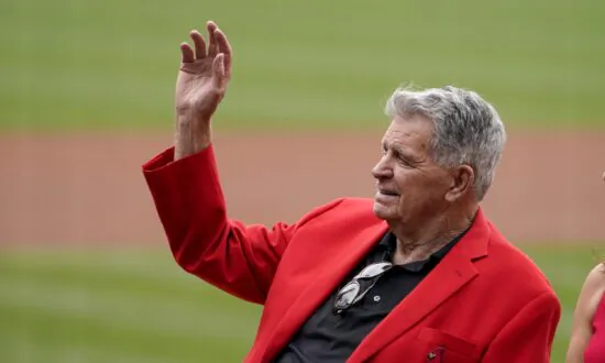 Cardinals Broadcaster, World Series Champ Mike Shannon Dies
