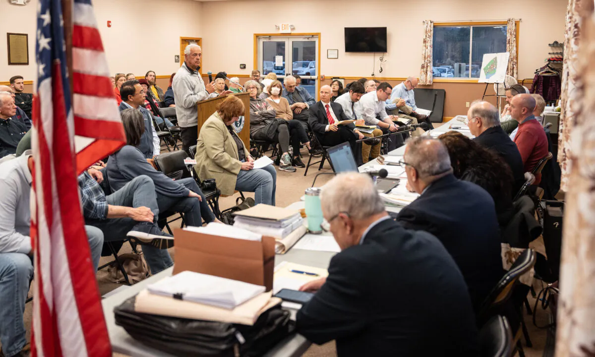 A public hearing on New Century's proposed development, at the Town of Deerpark Senior Center in Huguenot, N.Y., on April 26, 2023. (Samira Bouaou/The Epoch Times)